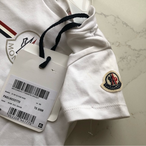 BNWT MONCLER Baby PAGLIACCETTO onesie, size 3-6 months - Picture 6 of 8